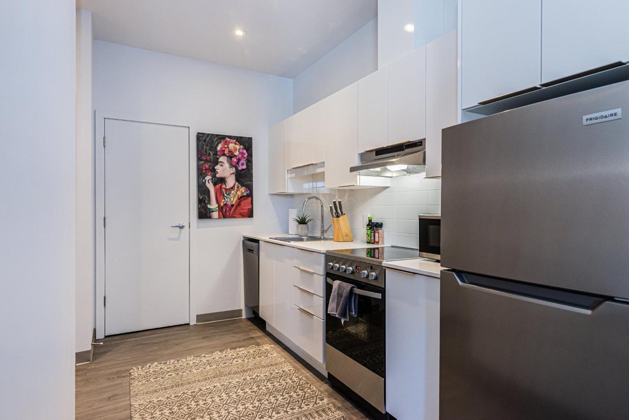 Wonderful New Studio Close To Mount Royal By Den Stays Монреал Стая снимка